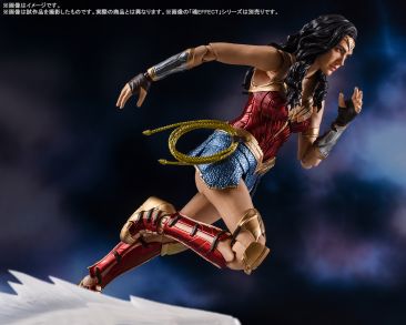 SHF Wonder Woman 1984 1/12 Action Figure