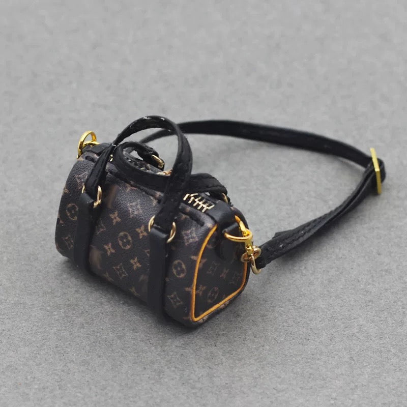 Popmart Labubu bags for your Labubus - Figure not included - Inaboxstore