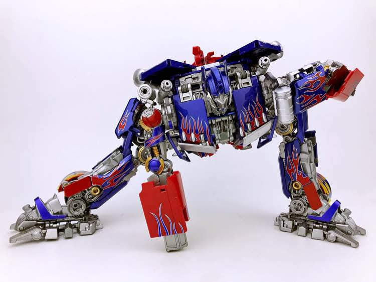 BMB Black Mamba LS-03/KM-01 Optimus Prime (OVERSIZED) Transformers