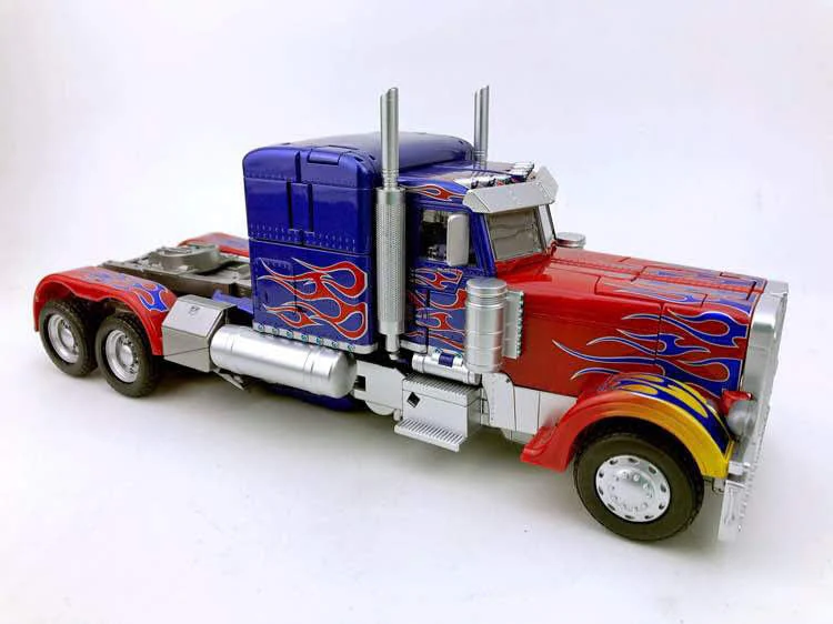 BMB Black Mamba LS-03/KM-01 Optimus Prime (OVERSIZED) Transformers