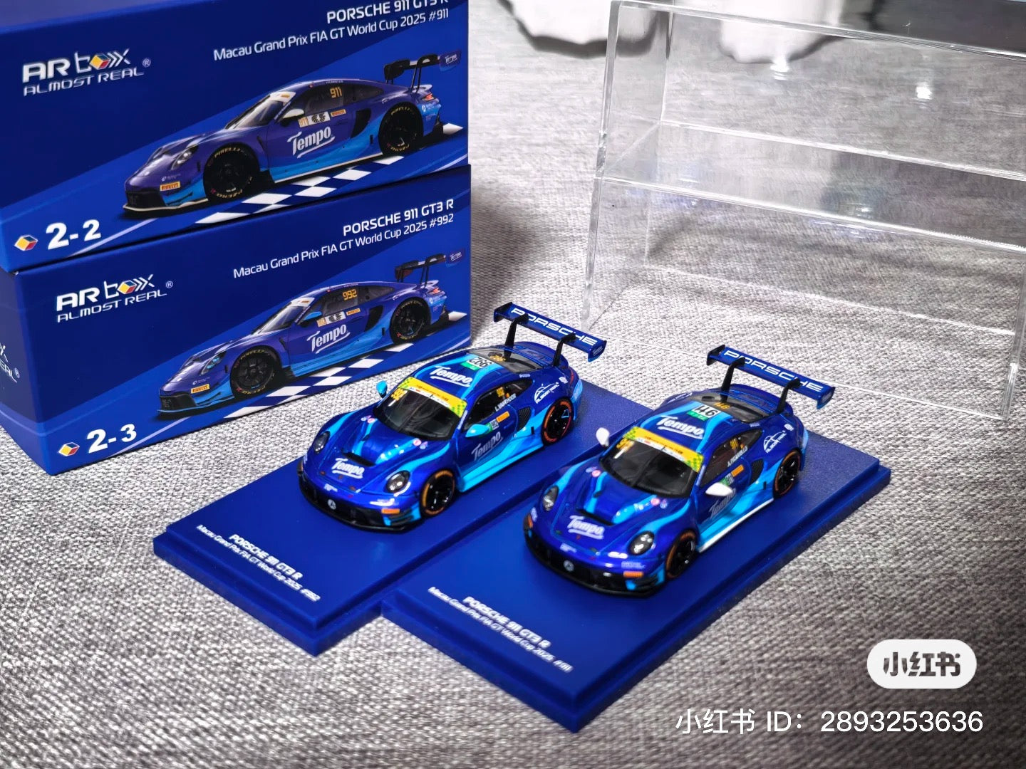 AR Box 1/64 Porsche 911 GT3 R Macau Grand Prix Tempo