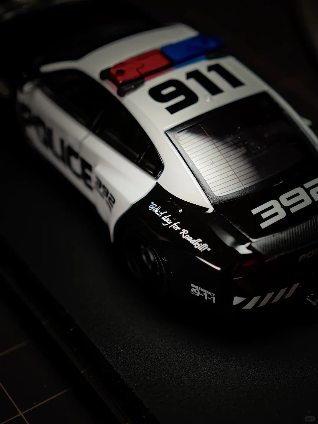 TimeMicro X PSC DESIGN 1:64 ”Charger "Brawler" LSPD