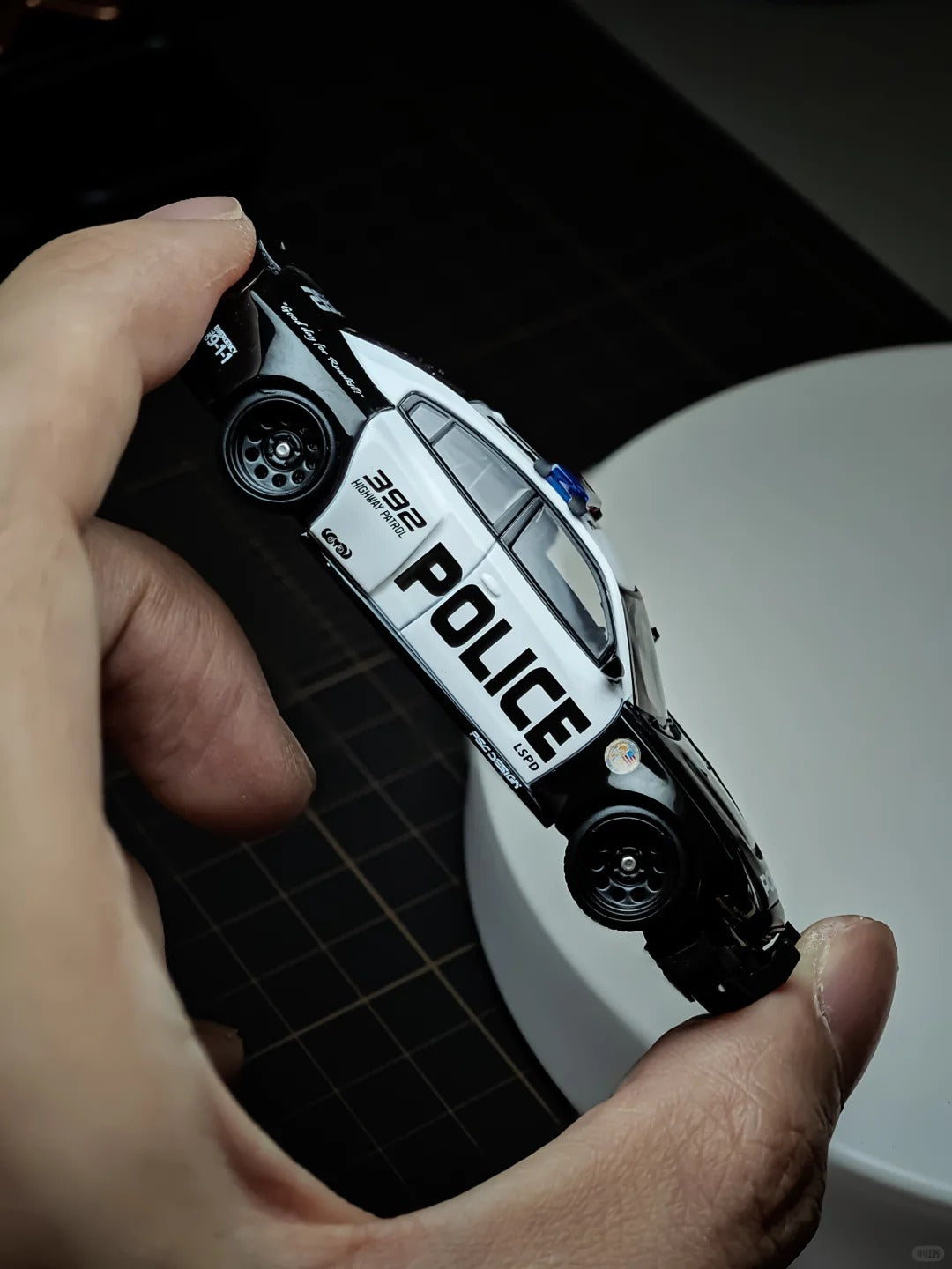 TimeMicro X PSC DESIGN 1:64 ”Charger "Brawler" LSPD