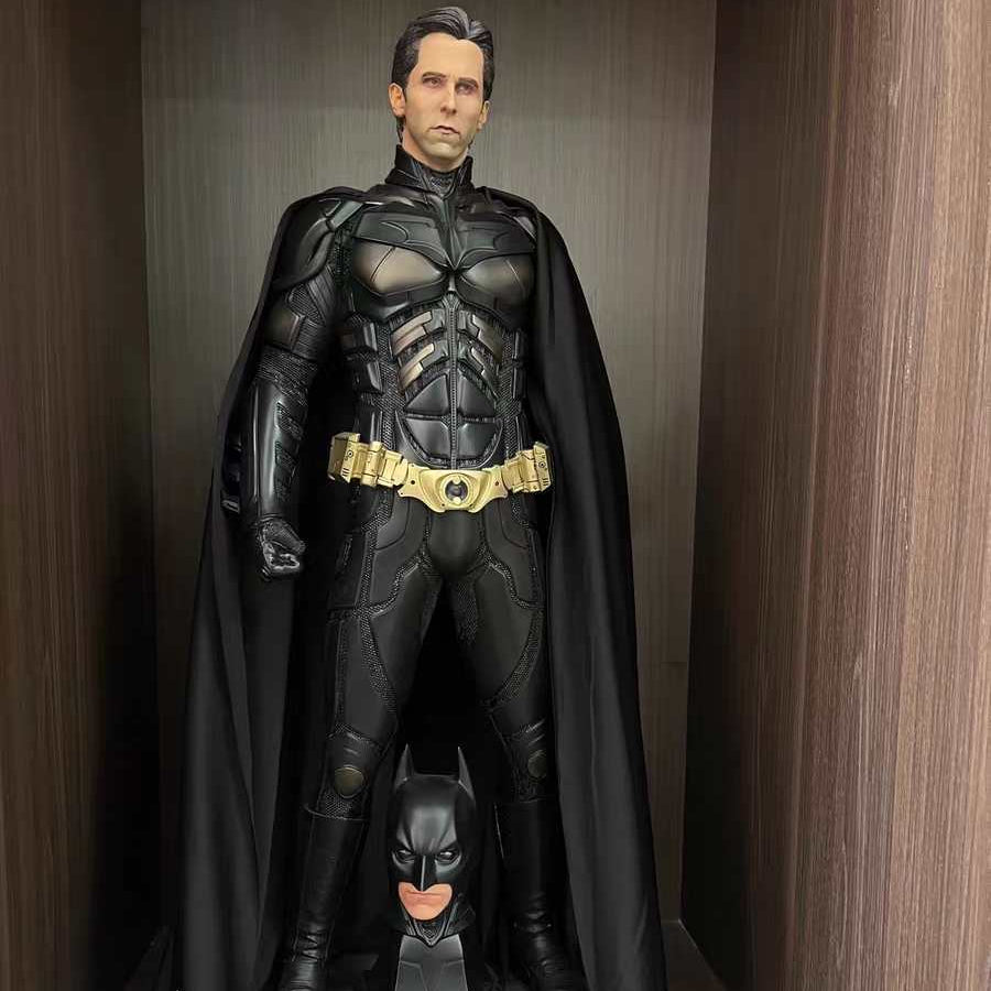 The Dark Knight - Bale Batman 1:3 Statue