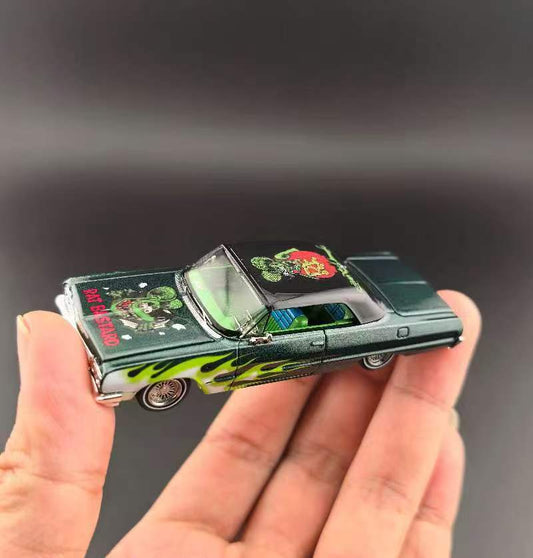 Fine Works  1/64 diecast Chevrolet Impala Low Rider Green