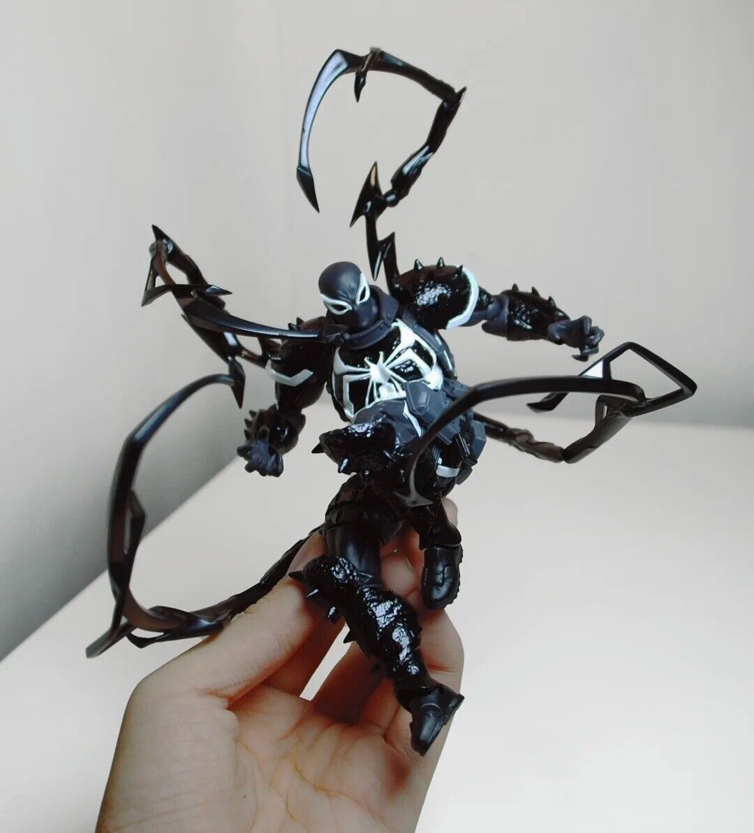 CT Toys Revoltech Amazing Yamaguchi Spider - Man Agent Venom - Inaboxstore
