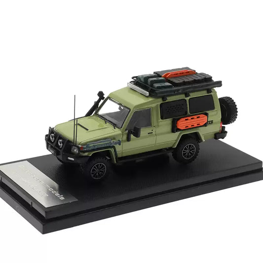 AM Land Cruiser Land Cruiser J70 LC78 1:64 Scale Diecast Model Limited to 500