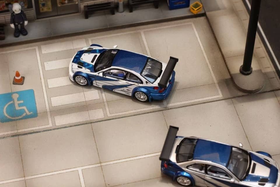 New Ghost Player × Street Weapon 1:64 BMW M3 E46 GTR Openable front and rear hood, visible engine - Inaboxstore