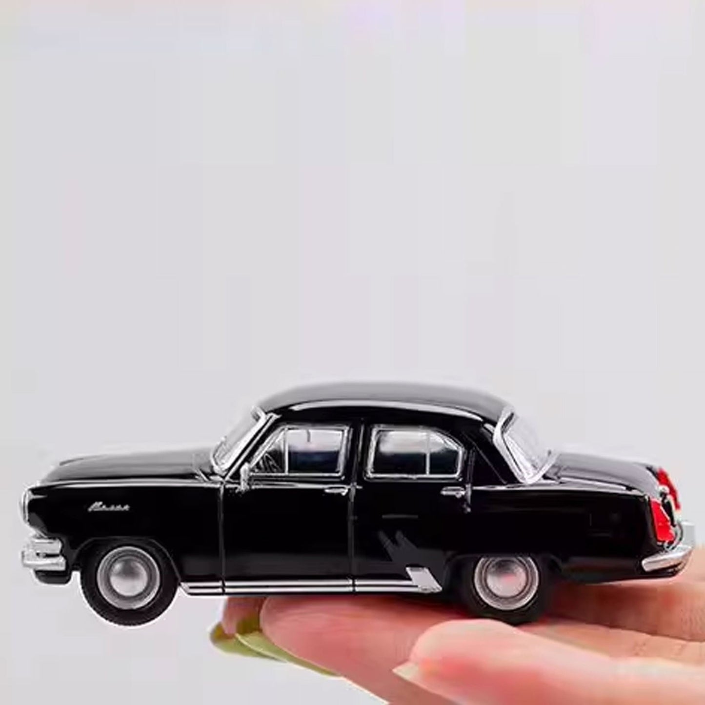 Perka 1:64 Scale GAZ - 21 Volga M21 Alloy Diecast Black and White - Inaboxstore