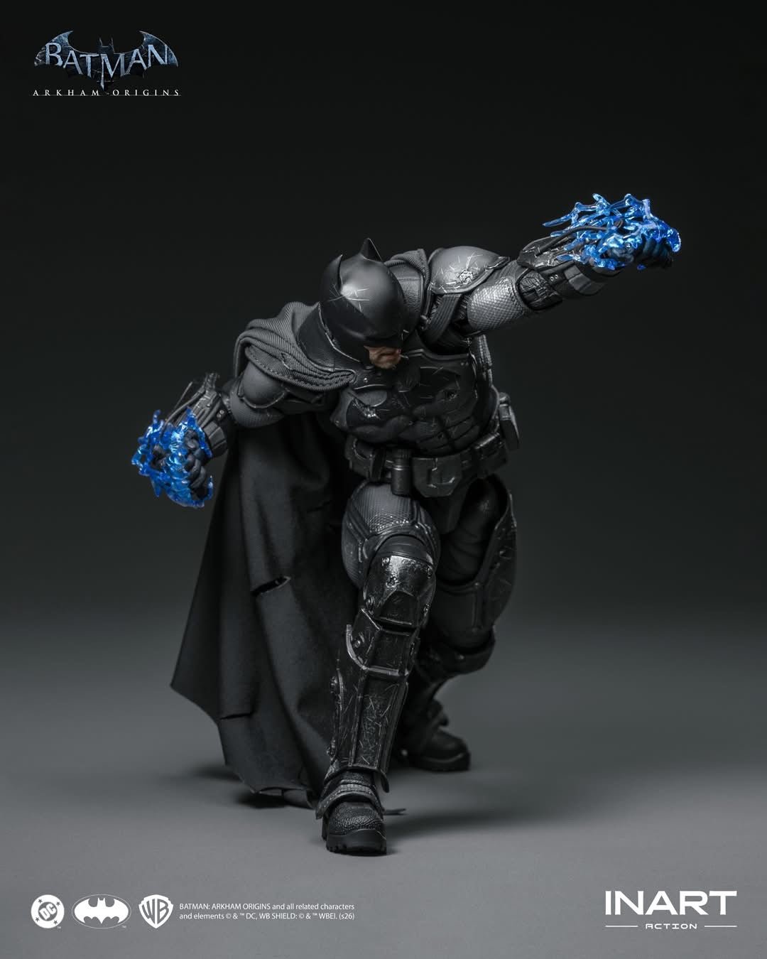 InArt - Batman (Arkham Origins) Battle Damaged Version Collectible