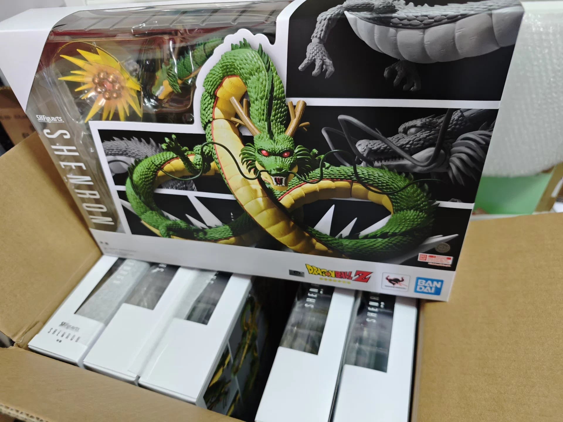 SHF Dragonball Z SHENRON DRAGON ACTION FIGURE - Inaboxstore