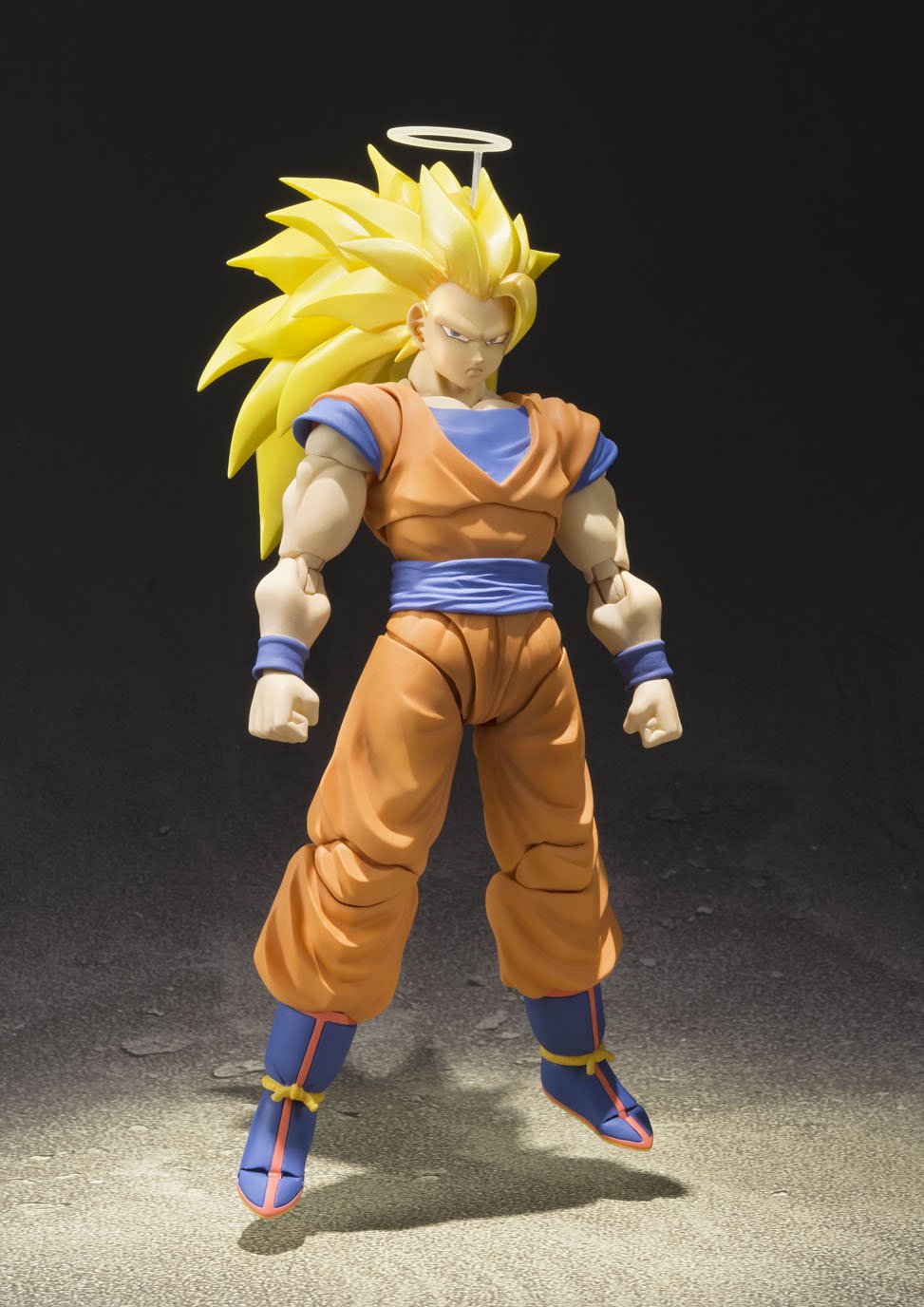 Son Goku Super Saiyan Full Power S.H.Figuarts Action Figure - Dragon Ball Z